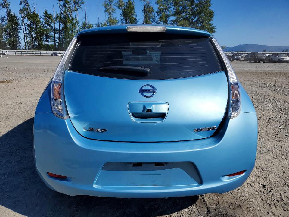 64703506 :رقم المزاد ، 1N4AZ0CP1FC313669 vin ، 2015 Nissan Leaf مزاد بيع