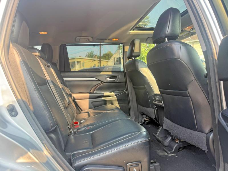 Auction sale of the 2017 Toyota Highlander, vin: 5TDJZRFH0HS394314, lot number: 65338746