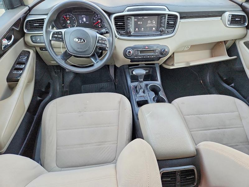 64184106 :رقم المزاد ، 5XYPG4A58KG490194 vin ، 2019 Kia Sorento مزاد بيع