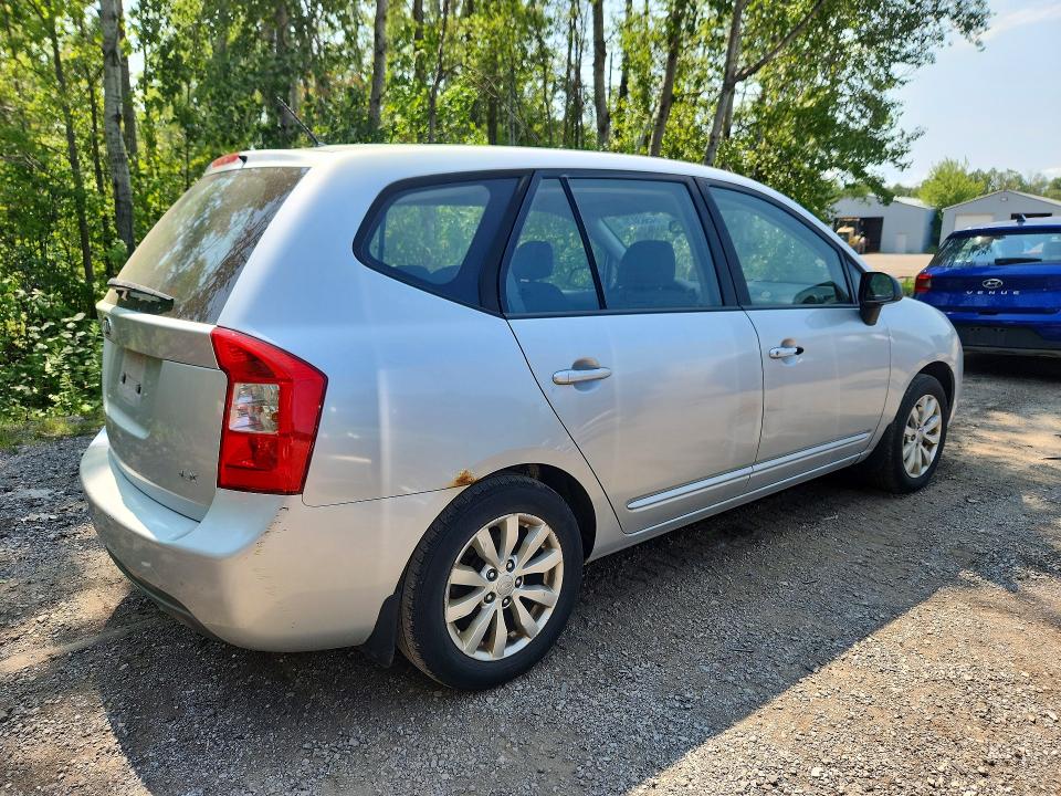 Продажа на аукционе авто 2012 Kia Rondo, vin: KNAHG8A84C7408995, номер лота: 64563876