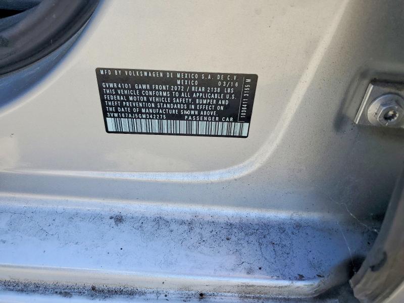 64090636 :رقم المزاد ، 3VW167AJ5GM342275 vin ، 2016 Volkswagen Jetta مزاد بيع