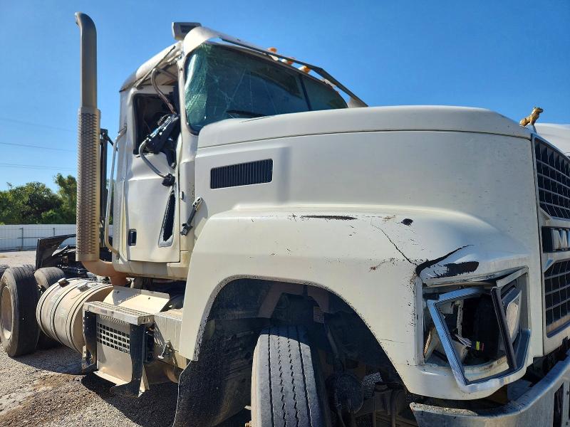 Продаж на аукціоні авто 2023 Mack Pinnacle, vin: 1M1PN4GY1PM011983, номер лоту: 58625176