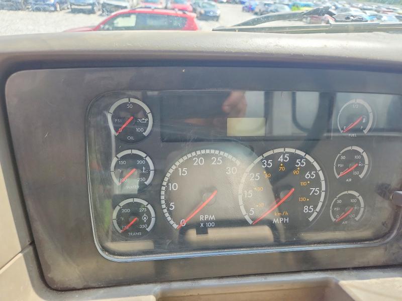 2004 Sterling Truck L მანქანა იყიდება აუქციონზე, vin: 2FZAATAK64AM85423, აუქციონის ნომერი: 65116416