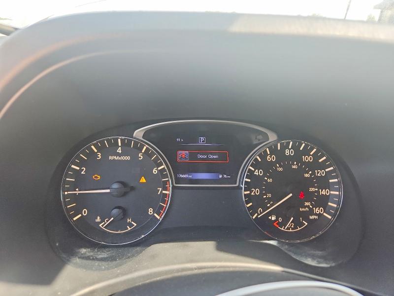 65742926 :رقم المزاد ، 5N1DR2MN6HC674247 vin ، 2017 Nissan Pathfinder مزاد بيع