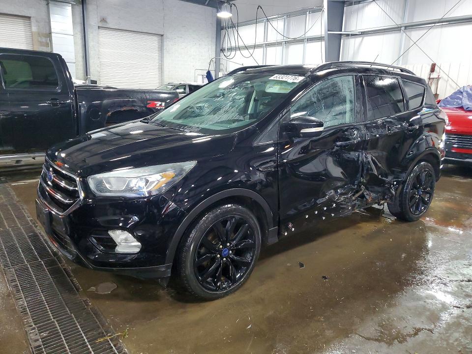 63321776 :رقم المزاد ، 1FMCU0JD1HUD41829 vin ، 2017 Ford Escape مزاد بيع