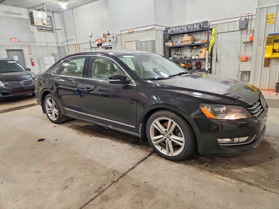 Продажа на аукционе авто 2014 Volkswagen Passat, vin: 1VWCN7A32EC107683, номер лота: 65136906