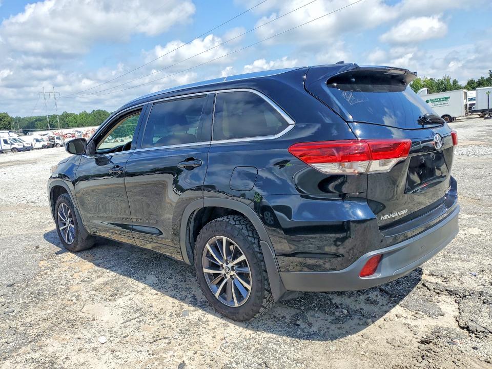 2018 Toyota Highlander მანქანა იყიდება აუქციონზე, vin: 5TDJZRFH7JS531609, აუქციონის ნომერი: 63852386