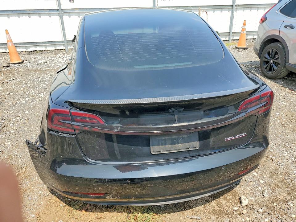 Продаж на аукціоні авто 2022 Tesla Model 3, vin: 5YJ3E1ECXNF239443, номер лоту: 64741186