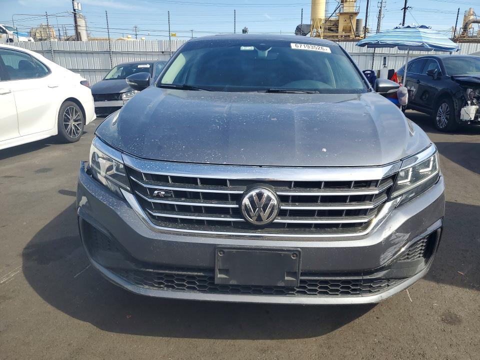 67193526 :رقم المزاد ، 1VWMA7A38LC017550 vin ، 2020 Volkswagen Passat مزاد بيع
