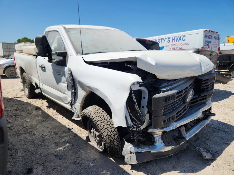 60253916 :رقم المزاد ، 1FTBF2AA0REF46890 vin ، 2024 Ford F250 مزاد بيع