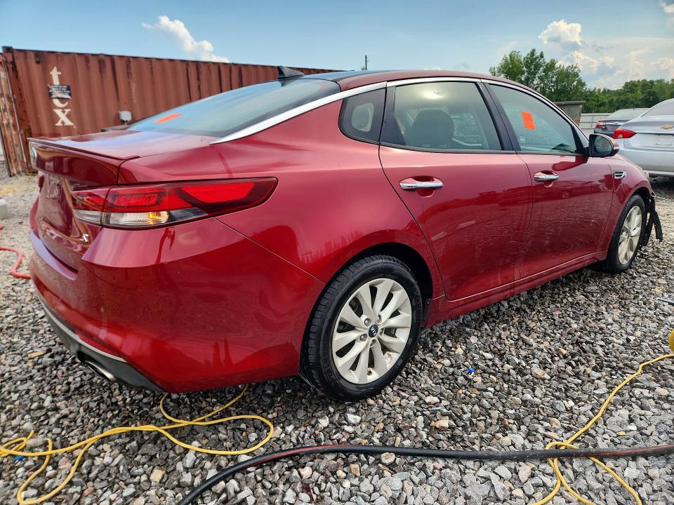 2018 Kia Optima მანქანა იყიდება აუქციონზე, vin: 5XXGT4L30JG236053, აუქციონის ნომერი: 64611086