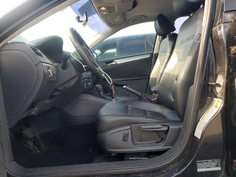65401186 :رقم المزاد ، 3VWDX7AJ9DM353947 vin ، 2013 Volkswagen Jetta مزاد بيع