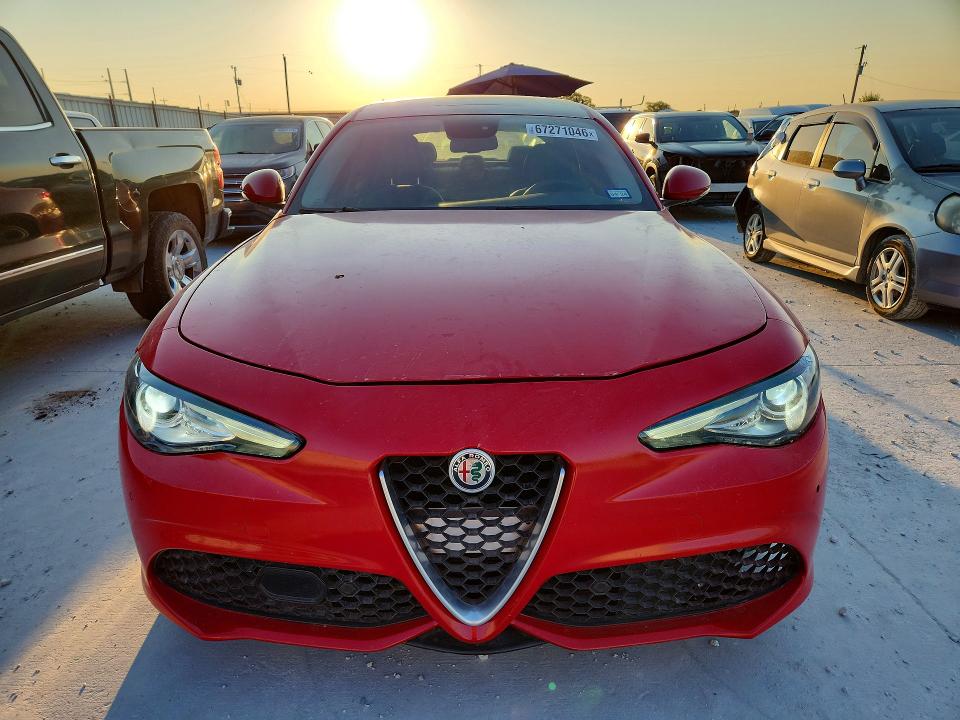 Продажа на аукционе авто 2017 Alfa Romeo Giulia, vin: ZARFAEDN9H7550025, номер лота: 67271046