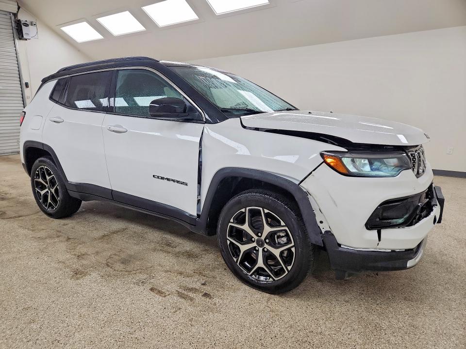 Продажа на аукционе авто 2026 Jeep Compass, vin: 3C4NJDCN8TT270716, номер лота: 64239376