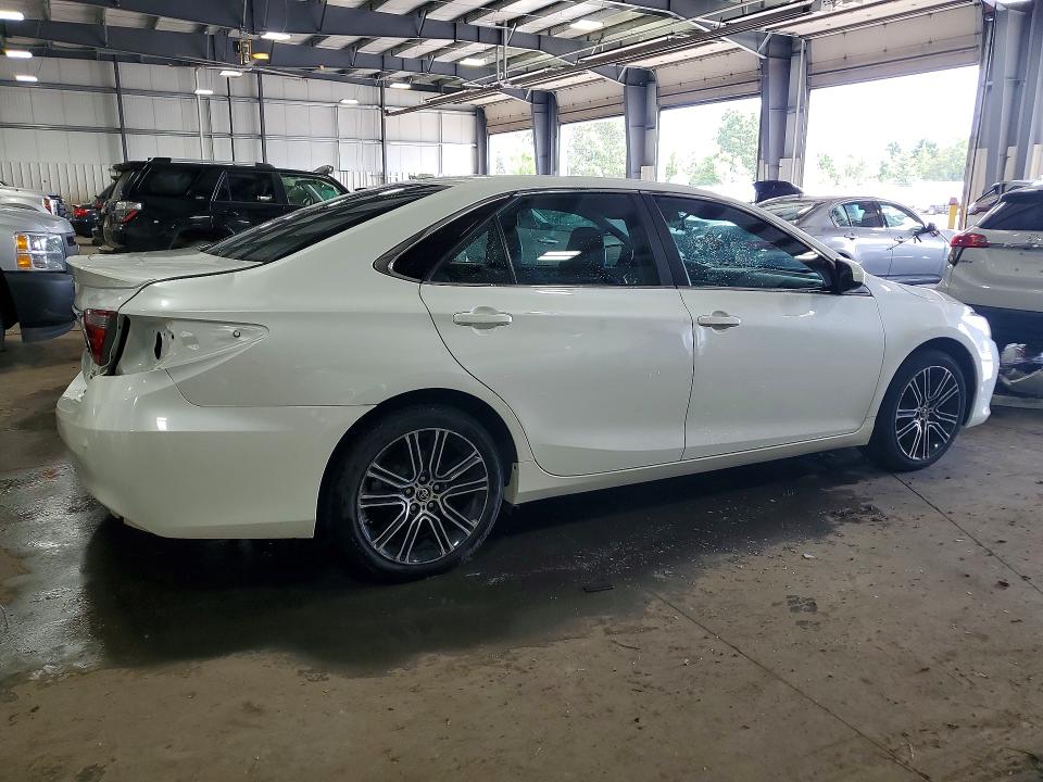 Aukcja sprzedaży 2016 Toyota Camry, vin: 4T1BF1FK4GU181222, numer aukcji: 64073356