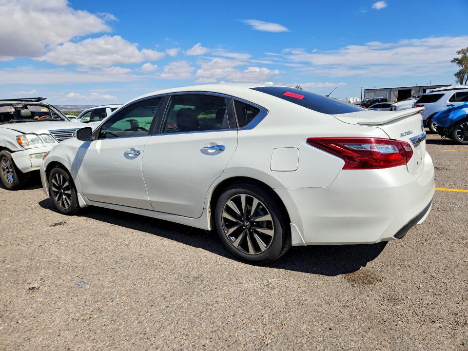 Продажа на аукционе авто 2018 Nissan Altima, vin: 1N4AL3APXJC176536, номер лота: 64827206