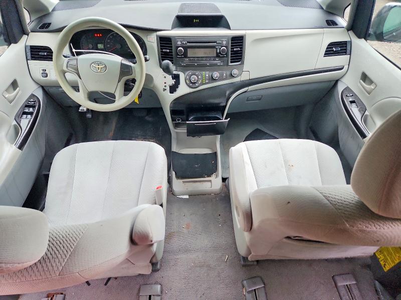 2011 Toyota Sienna მანქანა იყიდება აუქციონზე, vin: 5TDKA3DC1BS002044, აუქციონის ნომერი: 60180956