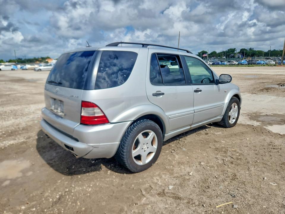 2001 Mercedes-benz Ml მანქანა იყიდება აუქციონზე, vin: 4JGAB74E61A259189, აუქციონის ნომერი: 64076386