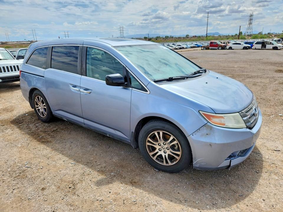 64780836 :رقم المزاد ، 5FNRL5H63DB061791 vin ، 2013 Honda Odyssey مزاد بيع