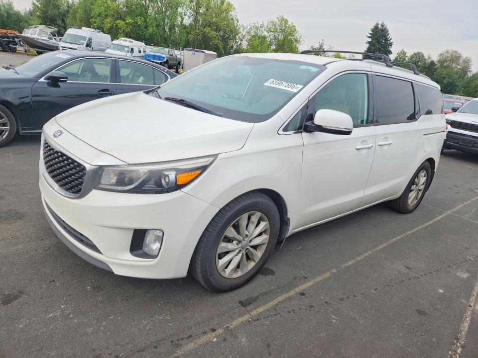 65967586 :رقم المزاد ، KNDMC5C19F6045146 vin ، 2015 Kia Sedona مزاد بيع