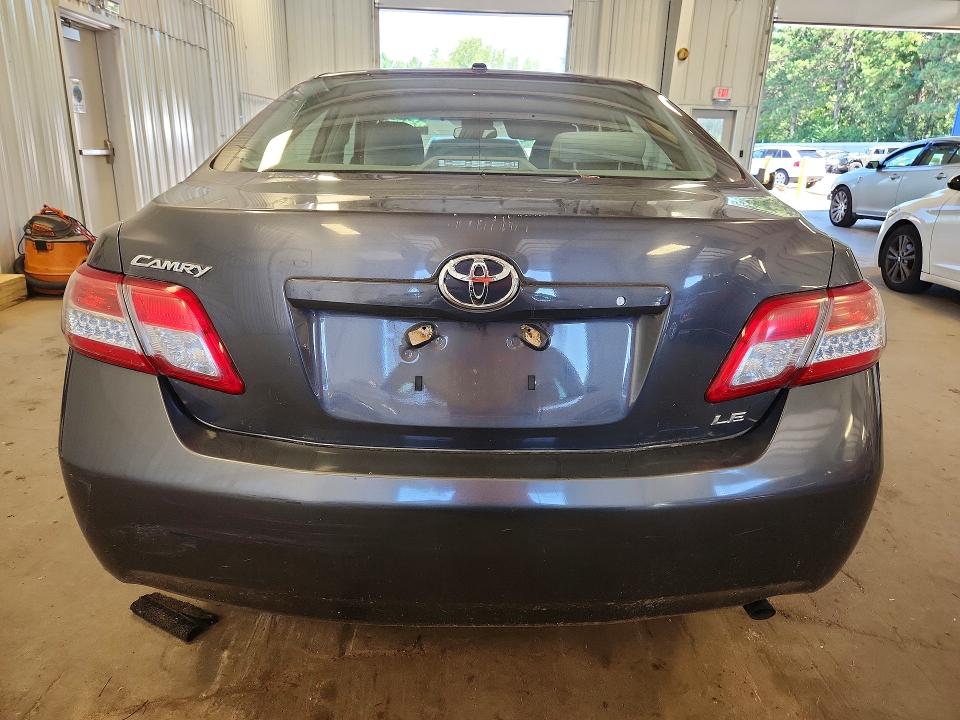 2010 Toyota Camry მანქანა იყიდება აუქციონზე, vin: 4T1BF3EK6AU074547, აუქციონის ნომერი: 63993136