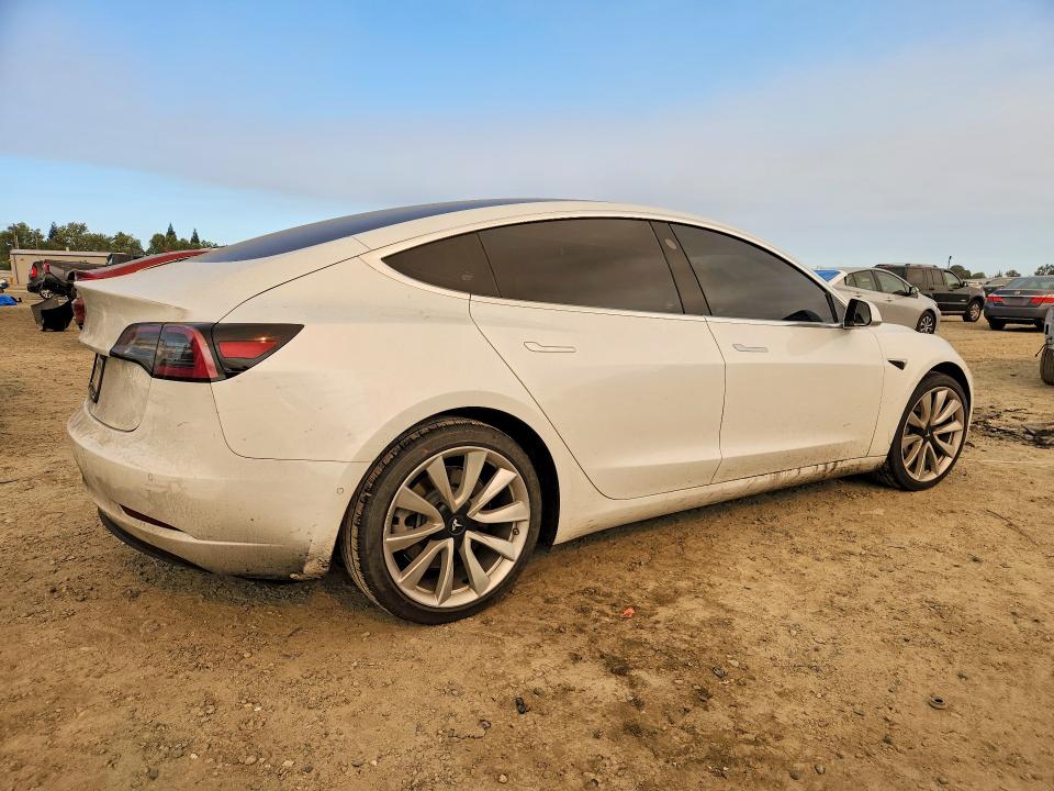 Продаж на аукціоні авто 2018 Tesla Model 3, vin: 5YJ3E1EA8JF154691, номер лоту: 63579196