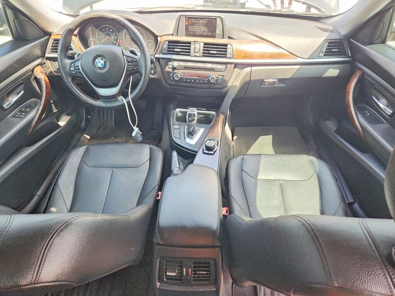 65489836 :رقم المزاد ، WBA8Z5C53FD672162 vin ، 2015 Bmw 328 مزاد بيع