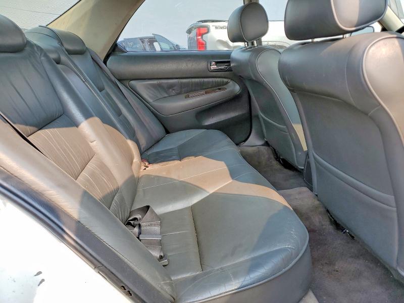 Продажа на аукционе авто 1997 Acura 3.2tl, vin: JH4UA3640VC001132, номер лота: 63945916