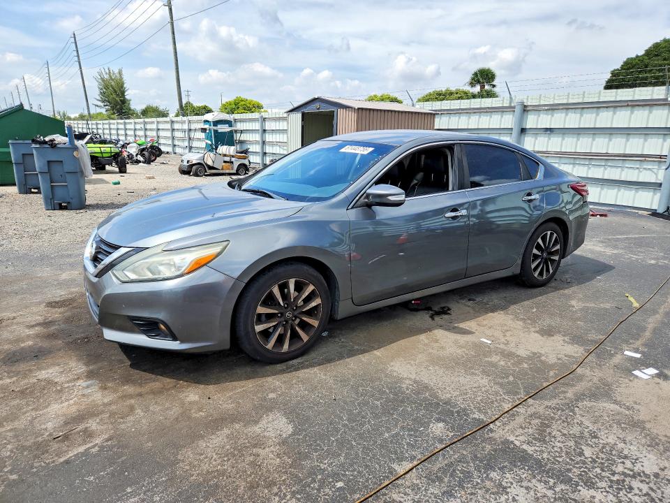 2018 Nissan Altima მანქანა იყიდება აუქციონზე, vin: 1N4AL3AP4JC127994, აუქციონის ნომერი: 61448756