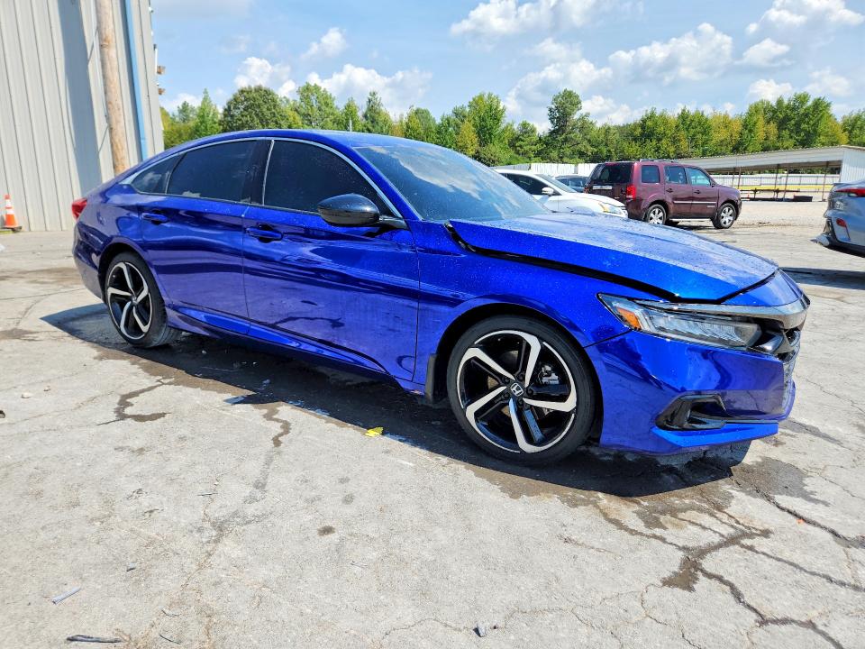 66633786 :رقم المزاد ، 1HGCV1F3XNA121515 vin ، 2022 Honda Accord مزاد بيع