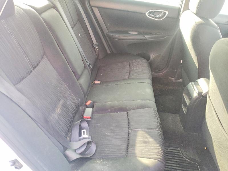 65084136 :رقم المزاد ، 3N1AB7AP1JY305438 vin ، 2018 Nissan Sentra مزاد بيع