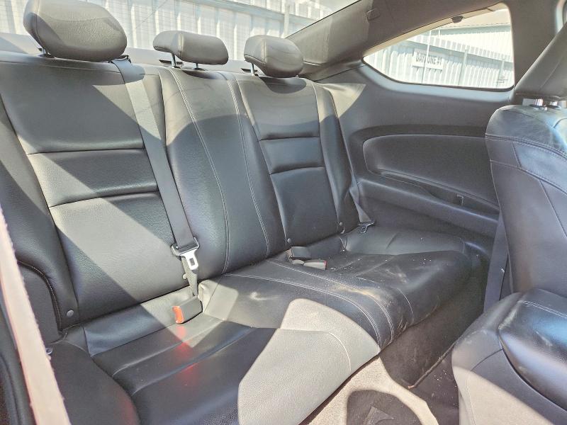 62951336 :رقم المزاد ، 1HGCT1B85GA800604 vin ، 2016 Honda Accord مزاد بيع