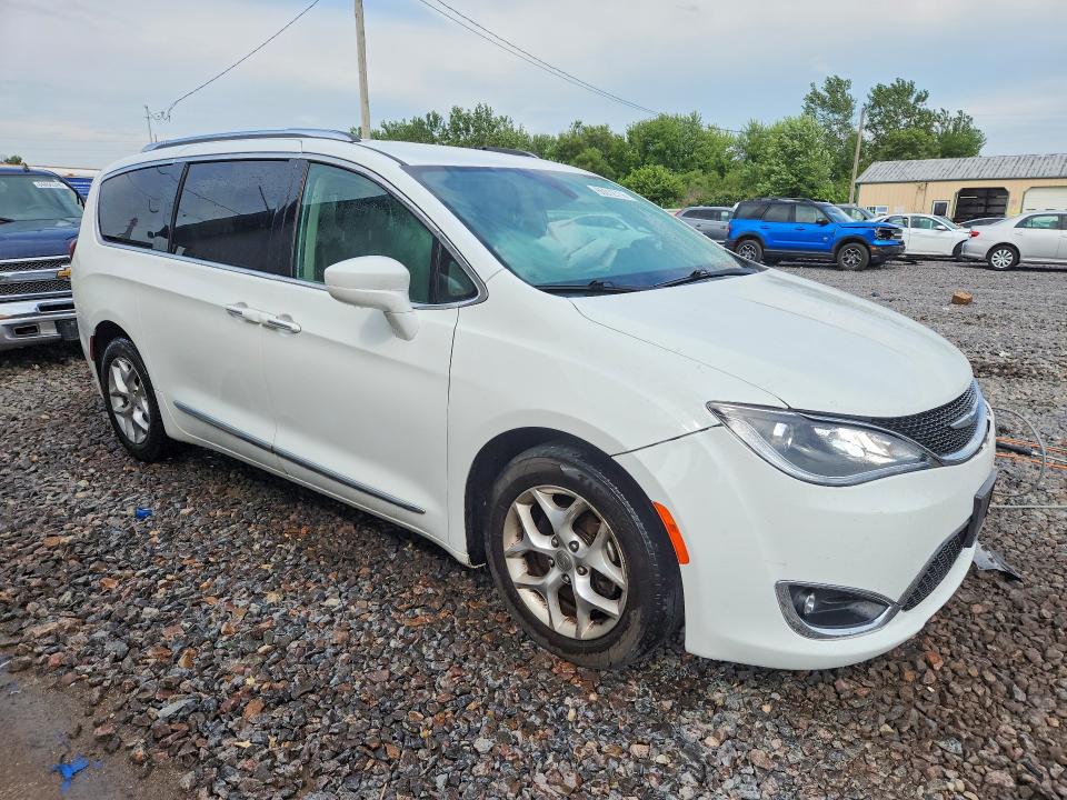 65012776 :رقم المزاد ، 2C4RC1BG8JR321077 vin ، 2018 Chrysler Pacifica مزاد بيع