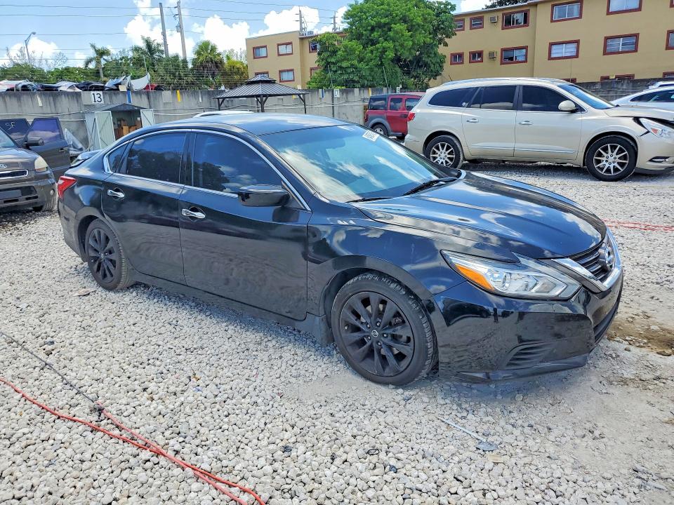 2017 Nissan Altima მანქანა იყიდება აუქციონზე, vin: 1N4AL3AP8HC243533, აუქციონის ნომერი: 64587456