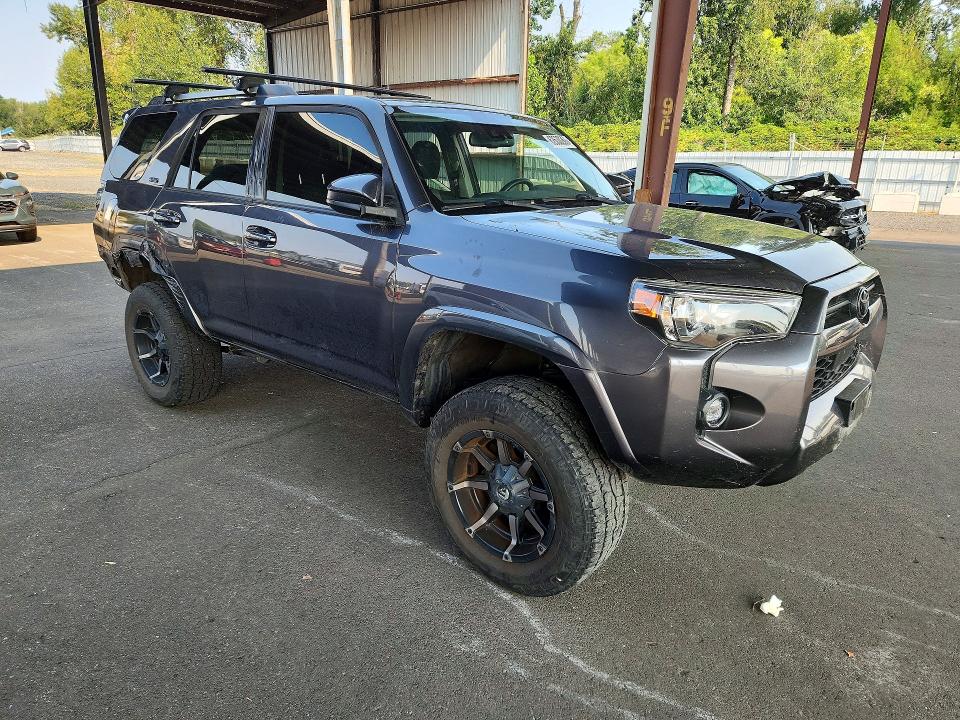 2021 Toyota 4runner მანქანა იყიდება აუქციონზე, vin: JTEMU5JR6M5902740, აუქციონის ნომერი: 62630266