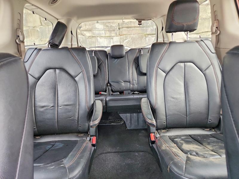 64634456 :رقم المزاد ، 2C4RC1EG3HR559599 vin ، 2017 Chrysler Pacifica مزاد بيع