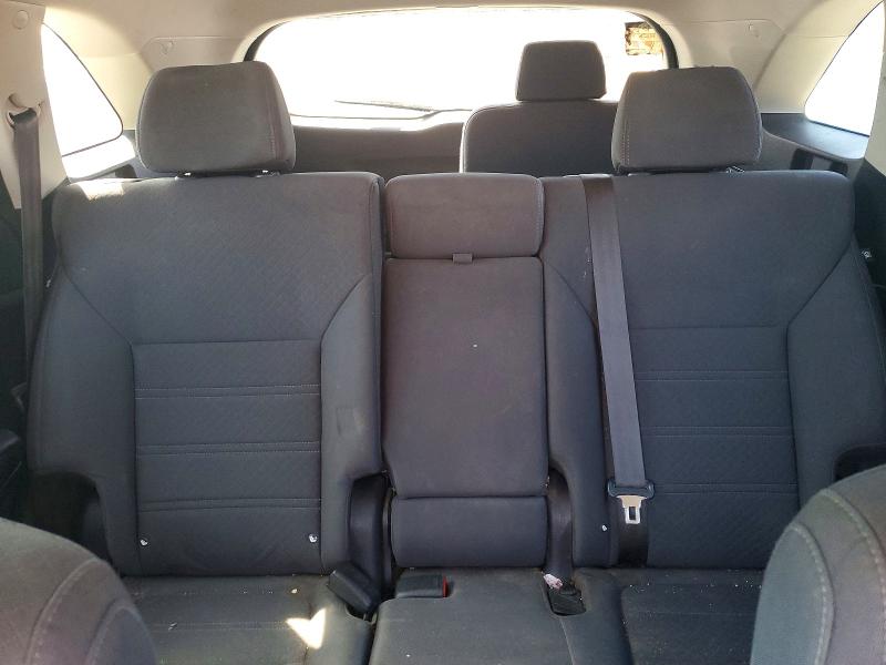 64303056 :رقم المزاد ، 5XYPG4A52HG311933 vin ، 2017 Kia Sorento مزاد بيع