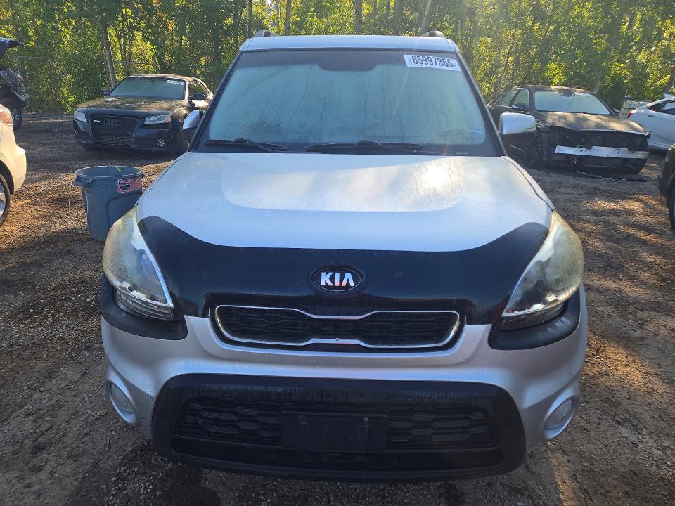 2013 Kia Soul მანქანა იყიდება აუქციონზე, vin: KNDJT2A6XD7574306, აუქციონის ნომერი: 65997366