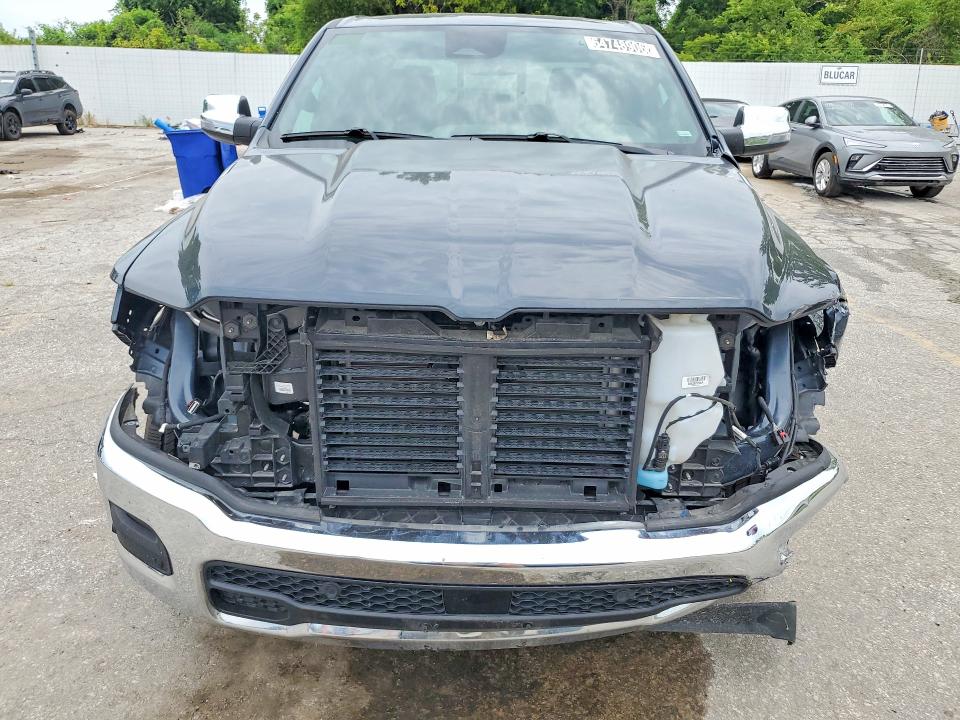 64748906 :رقم المزاد ، 1C6SRFJP0TN307079 vin ، 2026 Ram 1500 مزاد بيع