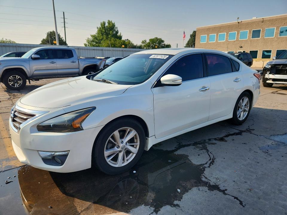 2013 Nissan Altima მანქანა იყიდება აუქციონზე, vin: 1N4AL3AP5DC253768, აუქციონის ნომერი: 62877426
