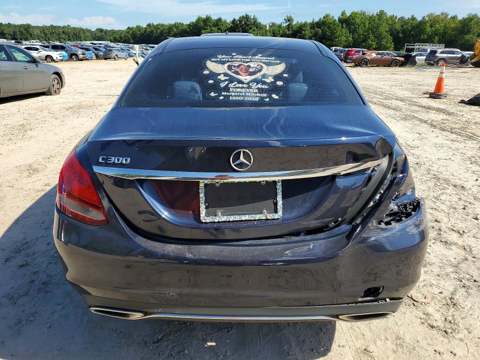2018 Mercedes-benz C მანქანა იყიდება აუქციონზე, vin: 55SWF4JB5JU236421, აუქციონის ნომერი: 64119306