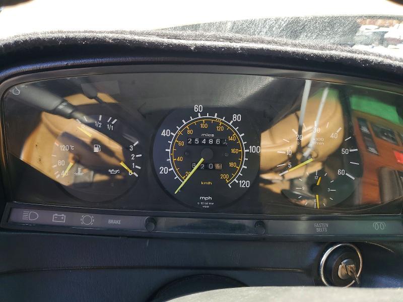 67355296 :رقم المزاد ، WDBAB53AXDB003870 vin ، 1983 Mercedes-benz 300 مزاد بيع