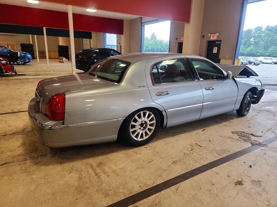 Aukcja sprzedaży 2006 Lincoln Town Car, vin: 1LNHM81VX6Y633403, numer aukcji: 64376556