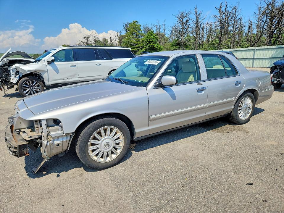 Auction sale of the 2009 Mercury Grand Marquis, vin: 2MEHM75V59X628329, lot number: 64079786