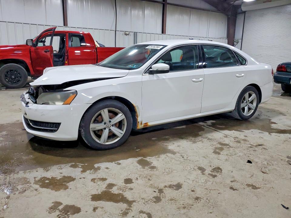 63936266 :رقم المزاد ، 1VWBP7A34DC092043 vin ، 2013 Volkswagen Passat مزاد بيع