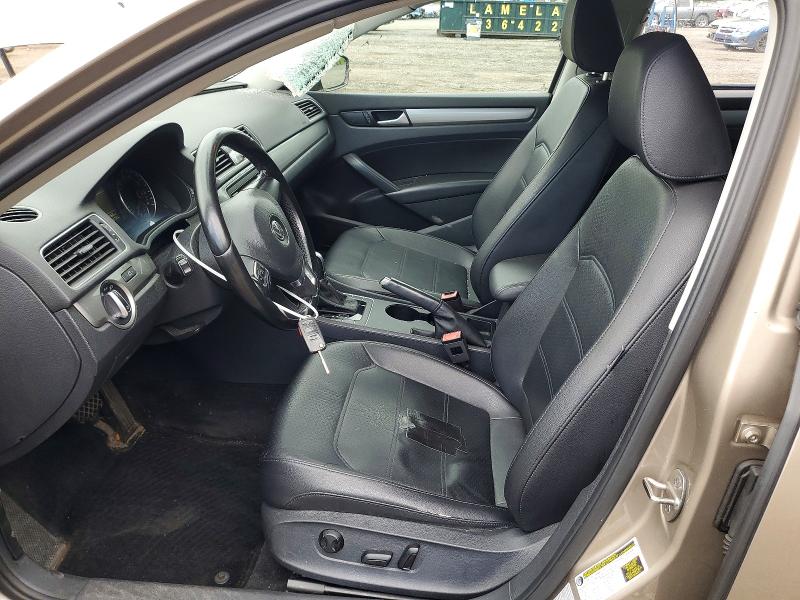 57522166 :رقم المزاد ، 1VWAT7A30FC098447 vin ، 2015 Volkswagen Passat مزاد بيع