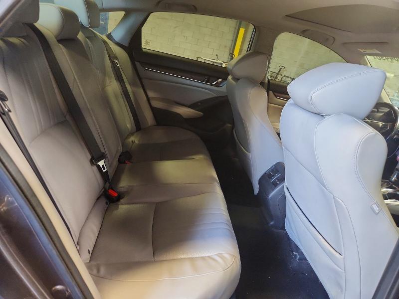 Продажа на аукционе авто 2018 Honda Accord, vin: 1HGCV1F55JA025951, номер лота: 64984496
