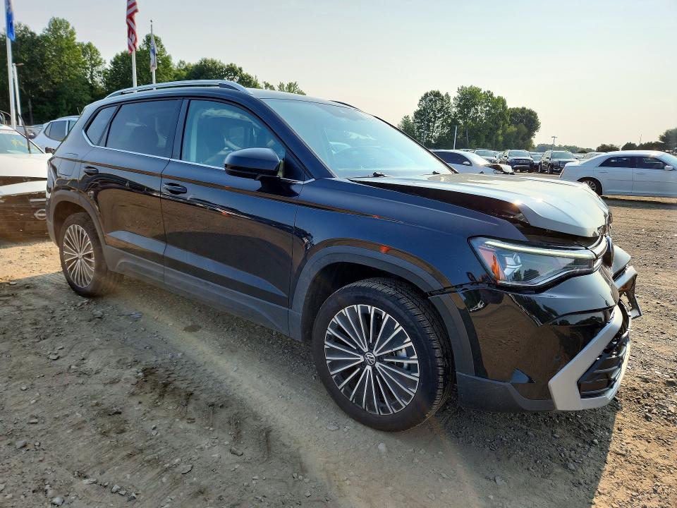 64895766 :رقم المزاد ، 3VVSC7B21SM005801 vin ، 2025 Volkswagen Taos مزاد بيع