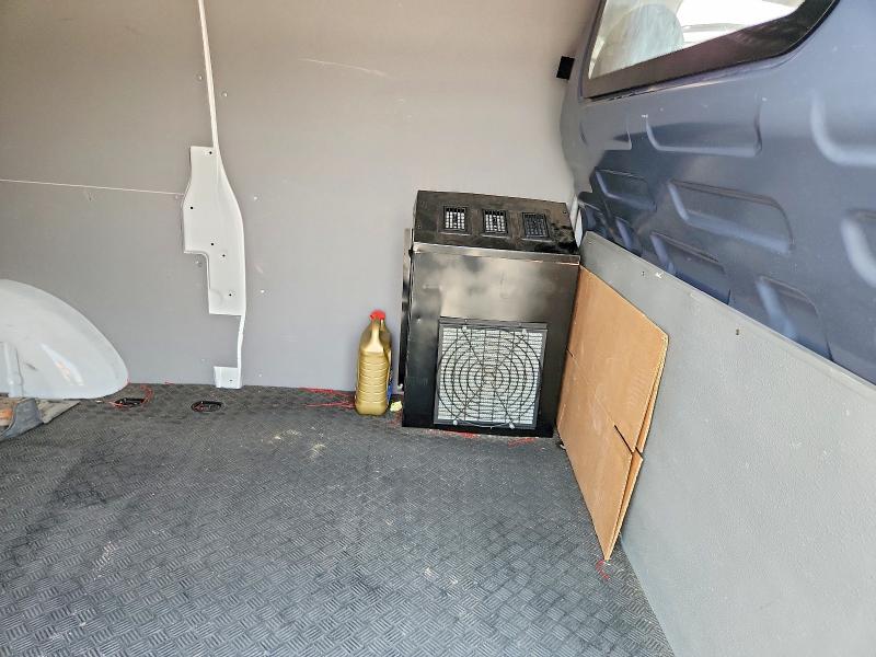 65081396 :رقم المزاد ، W1YV0CEY5M3911348 vin ، 2021 Mercedes-benz Metris مزاد بيع