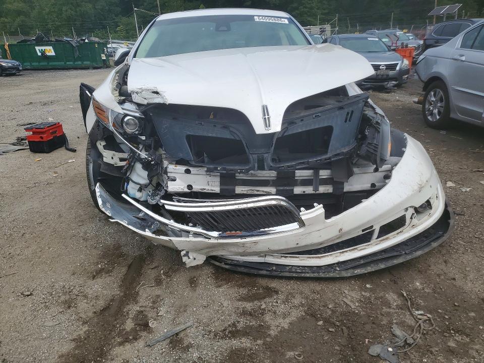 Продажа на аукционе авто 2015 Lincoln Mks, vin: 1LNHL9DK7FG604103, номер лота: 64696886